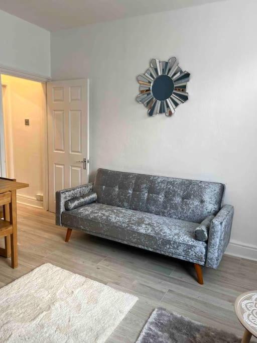 Apartment King-size Bed En- Suit, Luxury Refurbished *