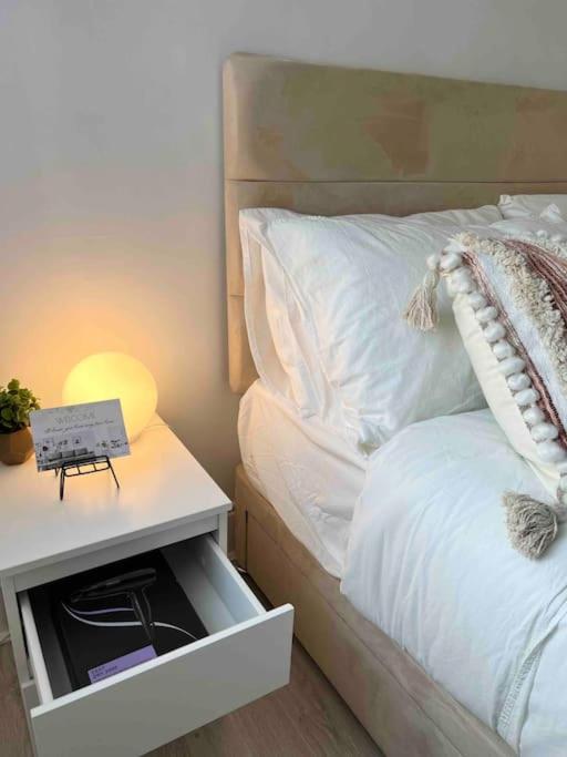 King-size Bed En- Suit, Luxury Refurbished